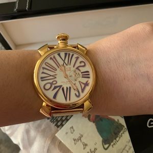 GaGa Milano watch with complete inclusions-mint